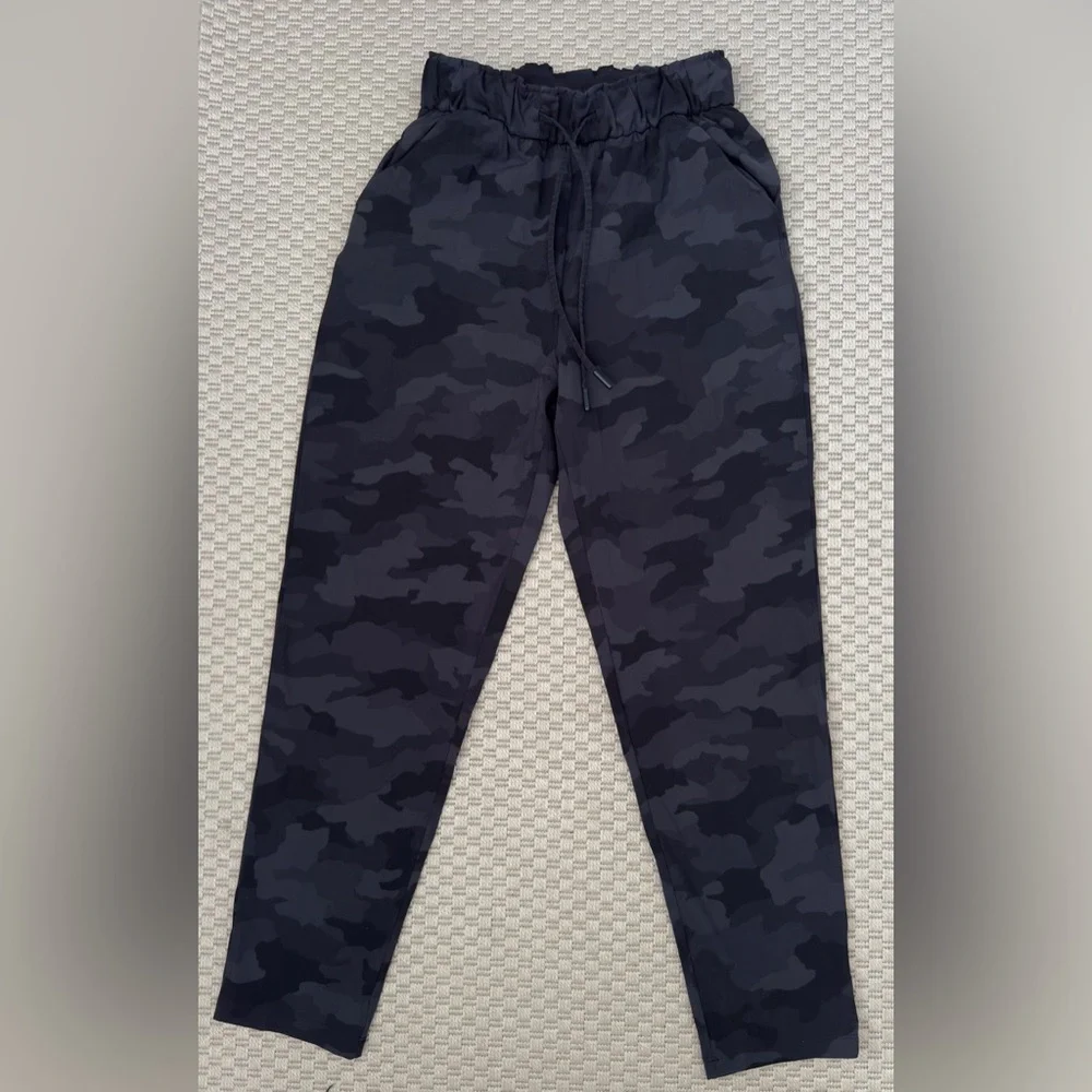 Lululemon Athletica Black Camouflage Joggers